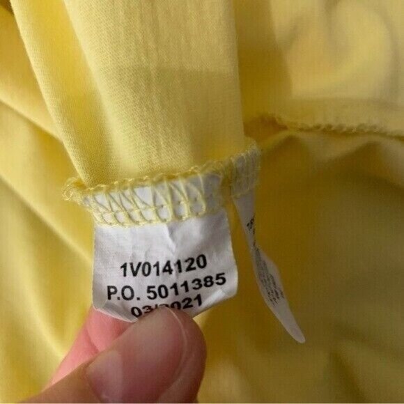 Vineyard Vines Yellow Whale Logo Graphic Tee Small Men’s - Picture 5 of 6